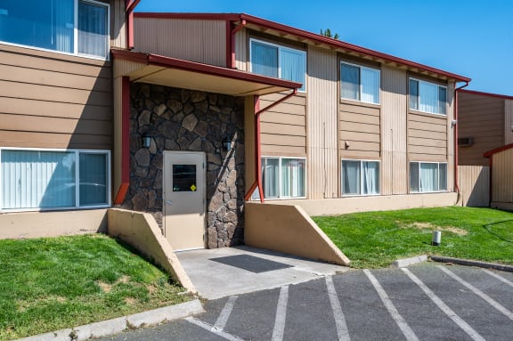 The Bluffs Exterior