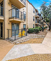 Building Exterior Landscaping at The Park on Preston Apartments in Dallas, TX
