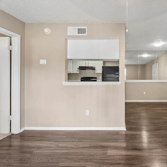 1 Bedroom unit at Hillside Creek in Austin, Tx