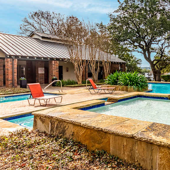 WalnutCreekCrossing-AustinTX-Pool_Area_2(1)