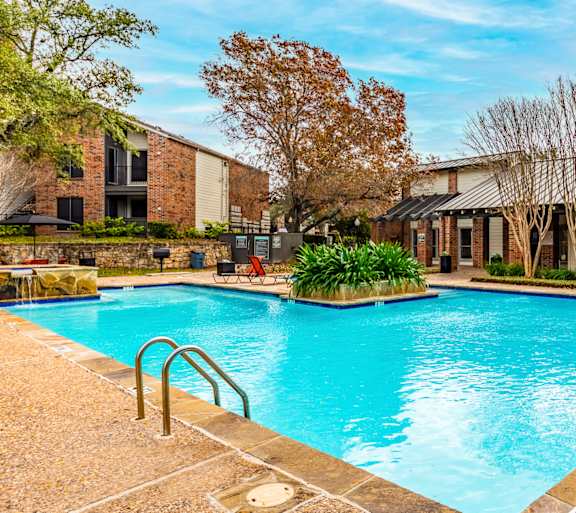 WalnutCreekCrossing-AustinTX-Pool_Area_4