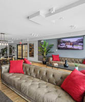 Resident lounge at Bay Village 1 Apartment in Palmetto Bay, FL
