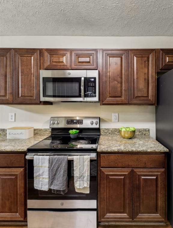 leasing office with chairs and tables at Columbus Apartments in Columbus, Georgia, GA