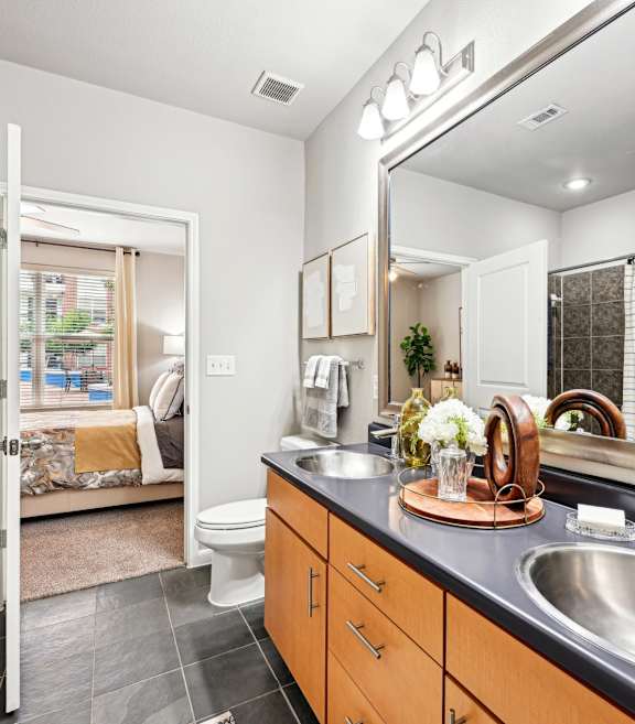 Demonstration Kitchen at The Grand at Upper Kirby | Apartments in Houston, TX