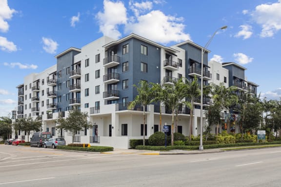 The apartment building on a city street at Bay Village 1 Apartment in Palmetto Bay, FL