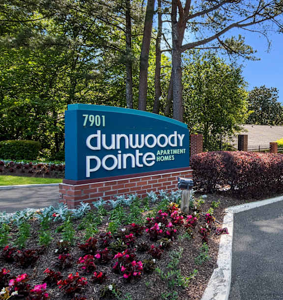entrance sign at Dunwoody Pointe at Sandy Springs, GA