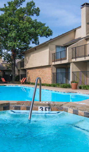Pool & Jacuzzi at Preston Villas Apartment Homes, Dallas, Texas, TX