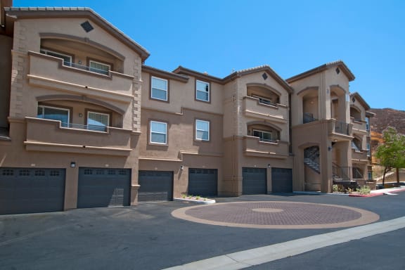 Antelope Ridge Apartments private garages available
