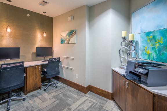 AVANT on Market Center - Resident business center