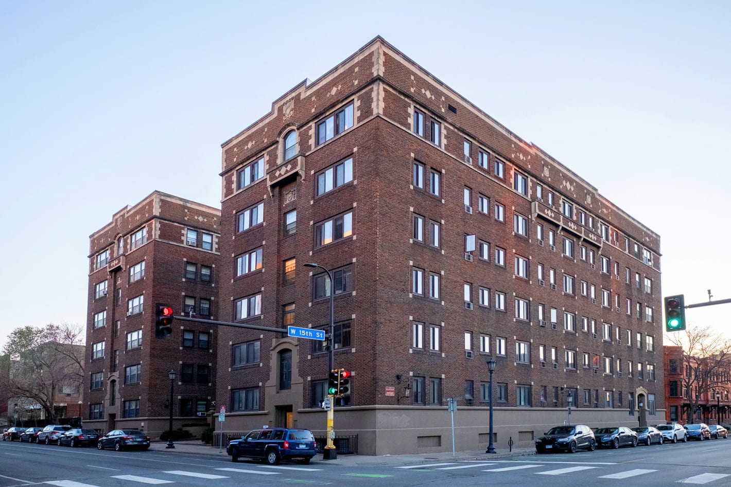 Photos The Buckingham / Commodore / Parkway Apartments Minneapolis, MN