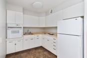 Thumbnail 9 of 12 - 910 Penn - Standard kitchens with white appliances