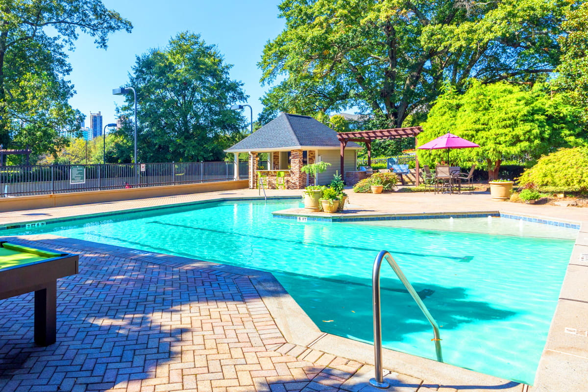 Photos Evergreen Lenox Park apartments in Brookhaven, GA near Atlanta