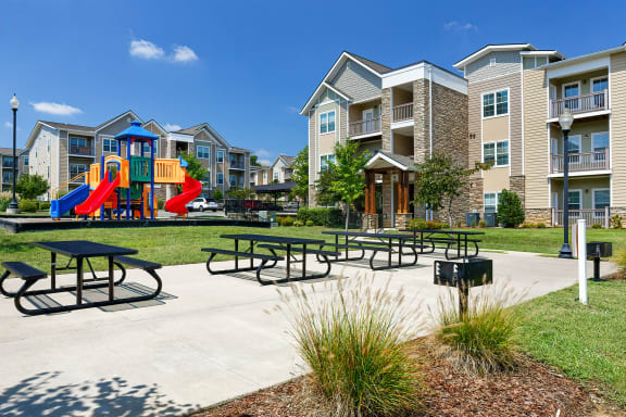 Glenbrook Apartments picnic area near playground