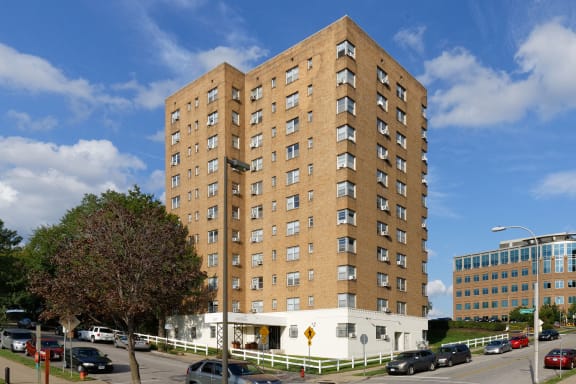 Quality Hill Towers - outside photo