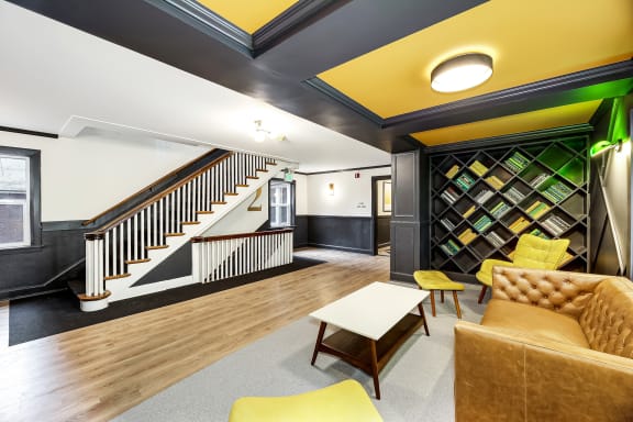 John Winthrop - Lounge Area