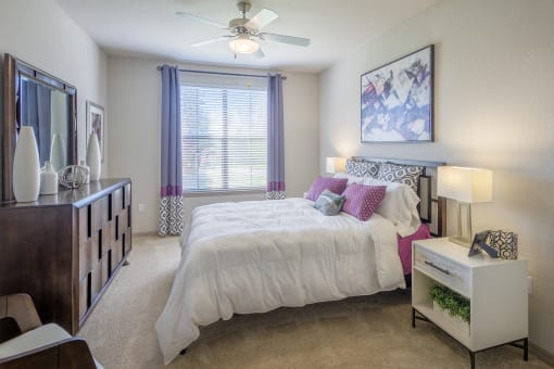 Bonterra Parc - Bedrooms with ceiling fans and natural light