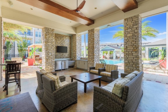 Nona Park Village Apartments - poolside cabana