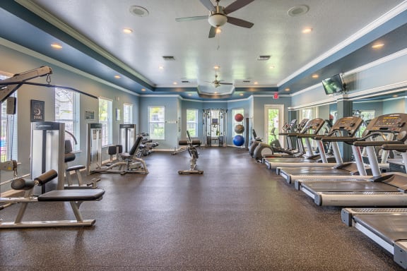 Versant Place Apartments state-of-the-art fitness center and spin room