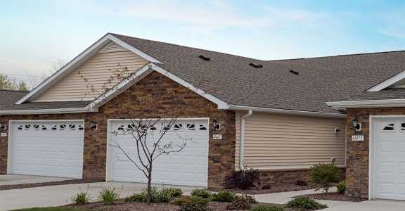 Altoona Iowa Apartment Rentals Redwood Living Redwood Altoona Flash Gallery Exterior 2