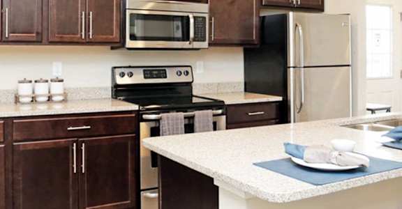 Ankeny Iowa Apartment Rentals Redwood Living Redwood Ankeny Flash Gallery Kitchen