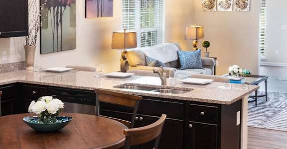 Altoona Iowa Apartment Rentals Redwood Living Redwood Altoona  Flash Gallery Kitchen to Living