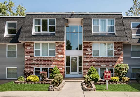 Apartment front view at Cedar Park Apartments, New York, 12180