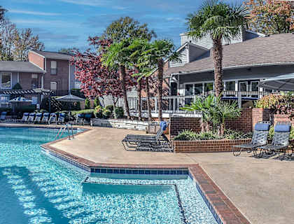 the preserve at ballantyne commons pool and resort style buildings