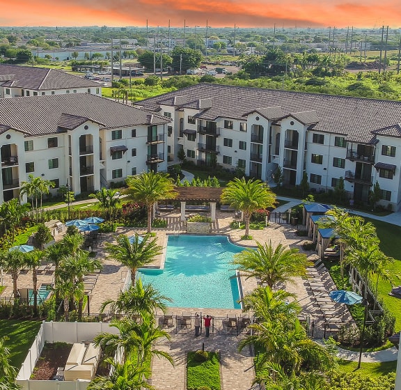 Azura Luxury Apartments in Kendall FL
