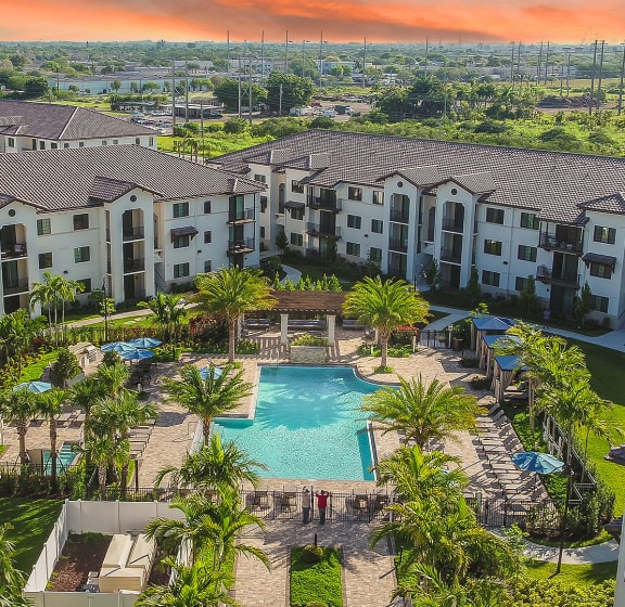 Azura Luxury Apartments in Kendall FL