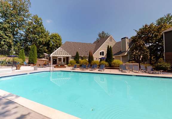 Pool at Montclair Apartments, Maryland, 20904