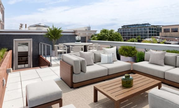 Alton District Luxury Apartments in Washington, DC Rooftop Patio