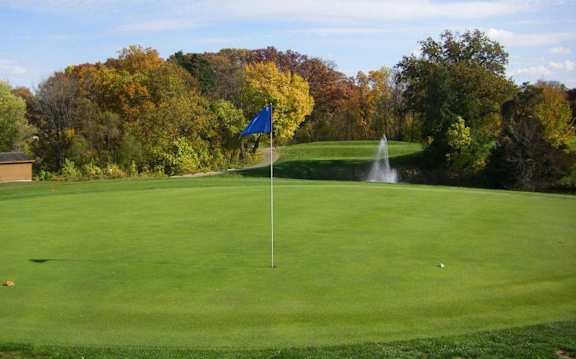 A golf course at Kimberly Club Apartments, Iowa