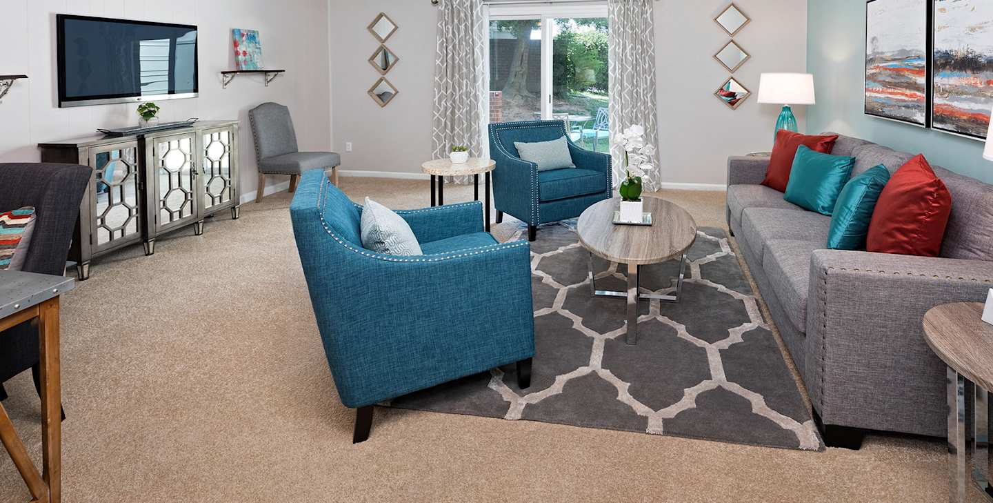 Chelsea Square Apartments