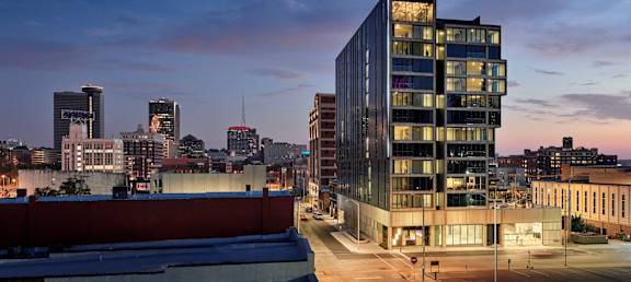 Reverb Apartments in Kansas City, Missouri Exterior at Dusk