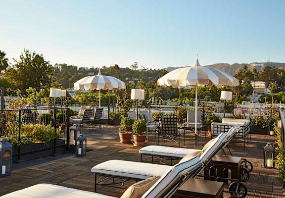 Rooftop Decks at Villa Carlotta – Furnished Apartments, Los Angeles, 90028