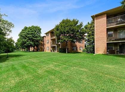 Valley Ridge Apartments in Lewisville, Texas Exterior