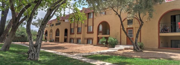 Exterior & Landscaping at The View At Catalina Apartments in Tucson, AZ