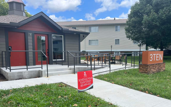 property exterior at Butternut Ridge, North Olmsted, 44070