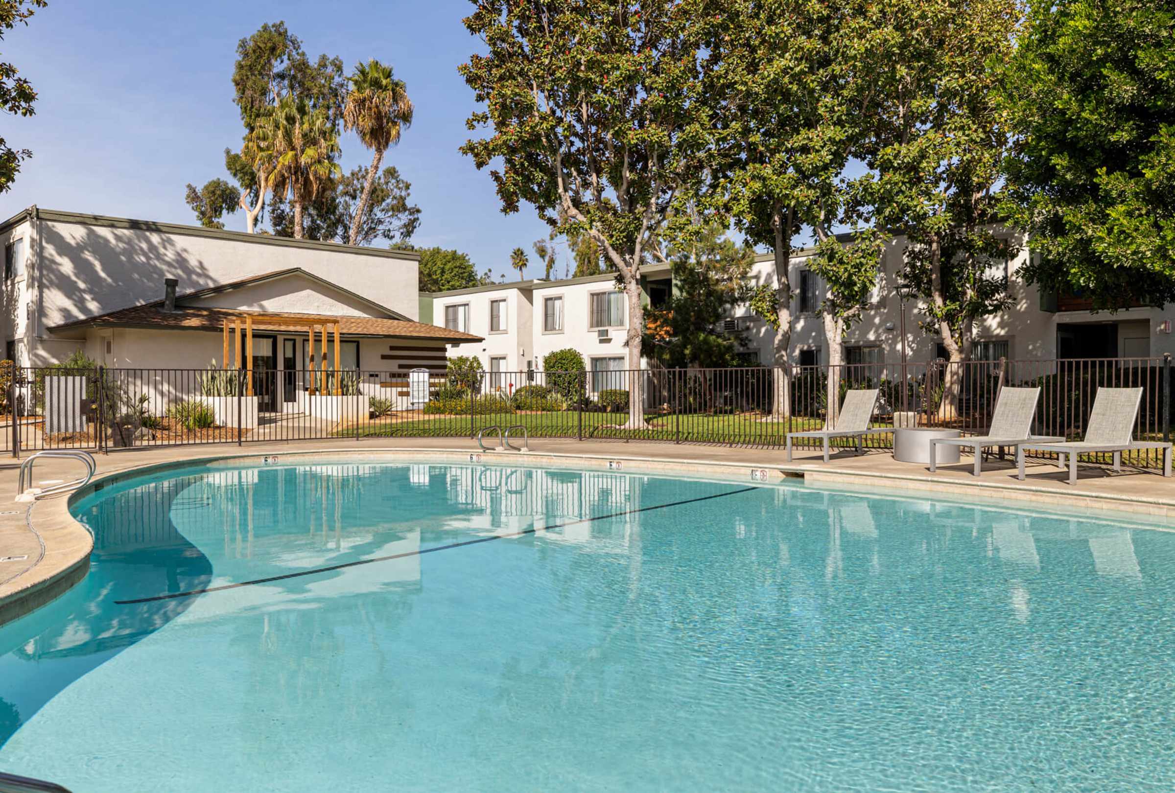 Villas 6 of 12