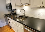 Thumbnail 37 of 45 - Summit Apartments in St. Paul, Minnesota