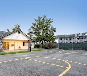 Eagle Rock Apartments in Spokane Valley, Washington Basketball Court