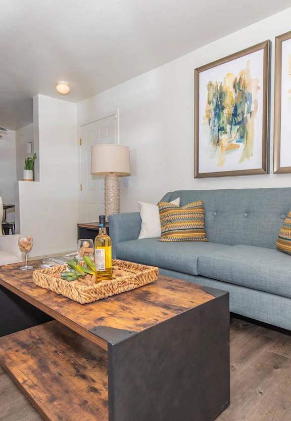 Port Royale Luxury Apartment Homes in Tucson, Arizona Model Living Room