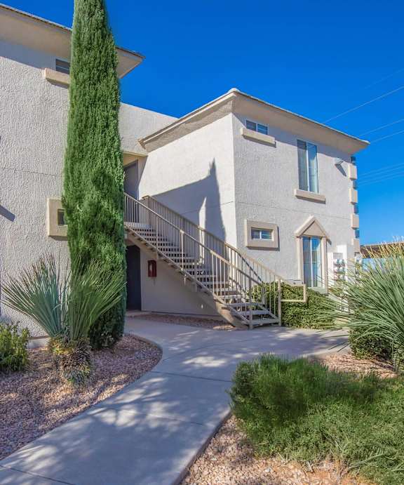 Port Royale Luxury Apartment Homes in Tucson, Arizona Exterior