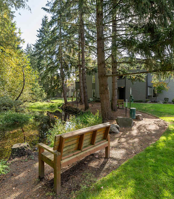 Vue Kirkland Apartments in Kirkland, Washington Exterior and Courtyard with Bench