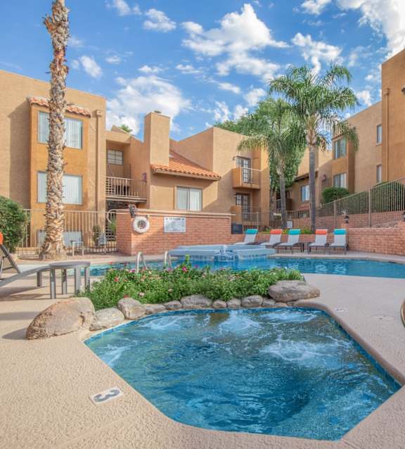 Catalina Crossing Apartments in Tucson, Arizona Pool and Hot Tub