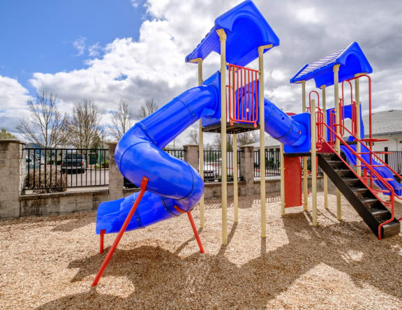 Brentwood Estates in Springfield, Oregon Community Playground