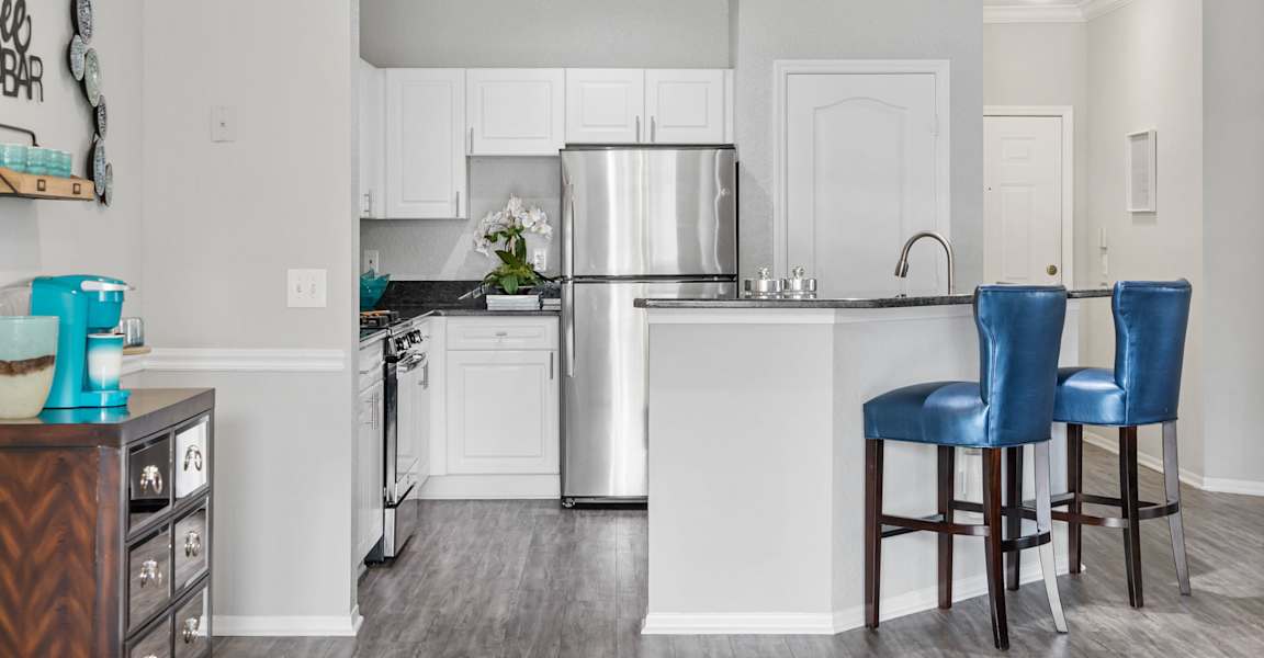 The Grand Reserve at Tampa Palms Apartments 3 of 12