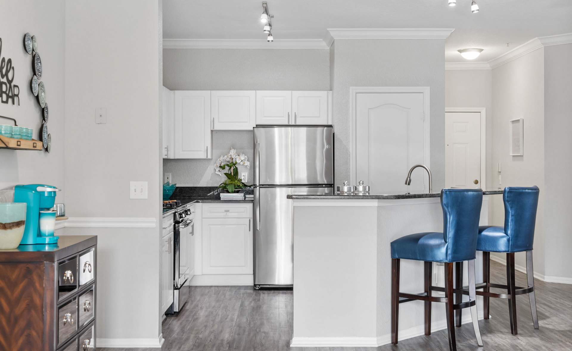 The Grand Reserve at Tampa Palms Apartments 4 of 12
