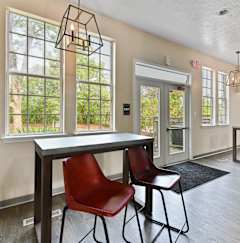 Britton Woods Apartments Dublin Ohio Pet Friendly Updated Renovated Spacious Bedroom King Bed Carpeted Natural Light