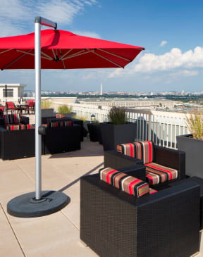 Rooftop Deck at RiverHouse, Arlington